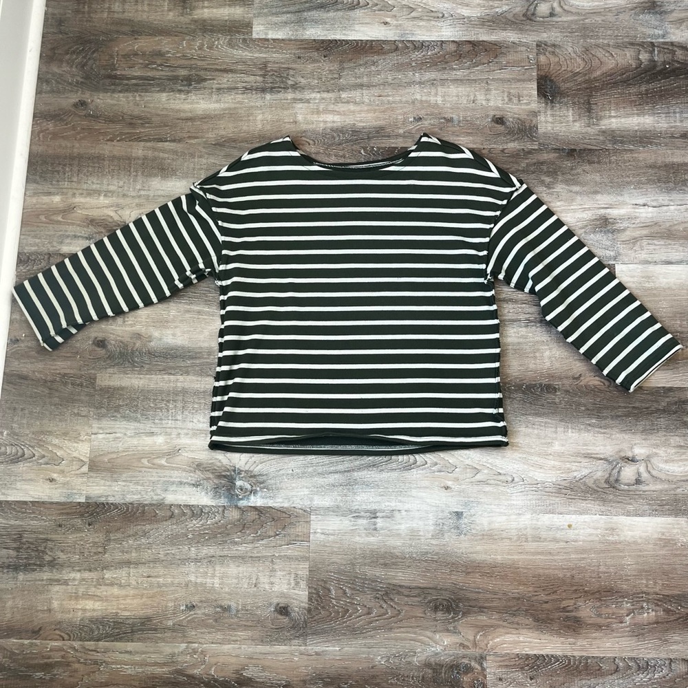 Madewell Women’s boat neck long sleeve striped shirt - size Medium
